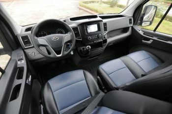 hanoi to Halong bay by 16 seats car