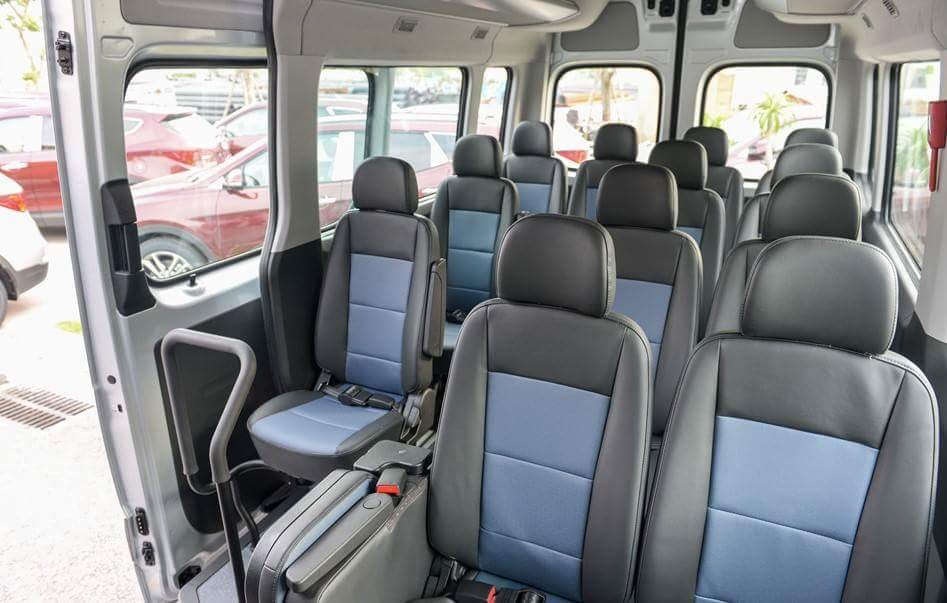 16 seats car Hanoi to Ha Giang