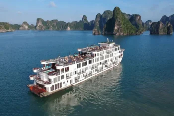 Du thuyền 5 sao Ambassador - Di sản Vịnh Hạ Long