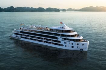 Du thuyền 1 ngày Hạ Long Luna Cruise  - Biểu tượng của sự đẳng cấp